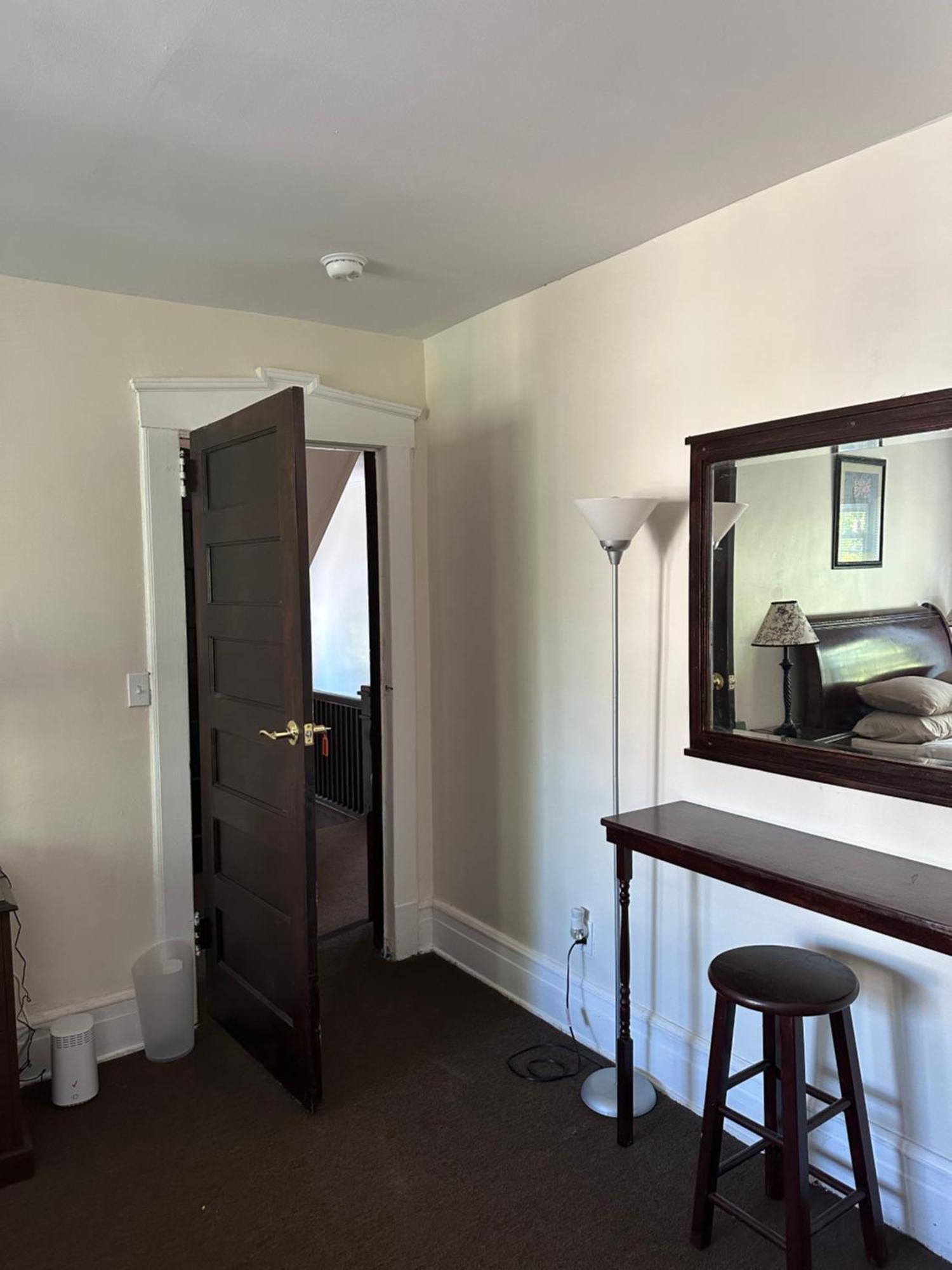 Victorian Palace- Mahogany Room East Orange Exterior foto